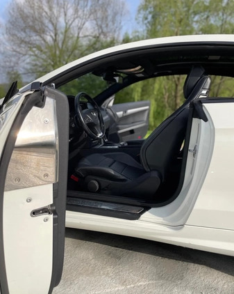 Mercedes-Benz Klasa E cena 64900 przebieg: 132852, rok produkcji 2011 z Czyżew małe 121